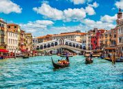 10 Tempat Wisata Menarik di Venice, Italia yang Wajib Dikunjungi