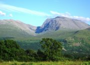 Menjelajahi Keindahan Gunung Ben Nevis: Surga Petualangan di Skotlandia