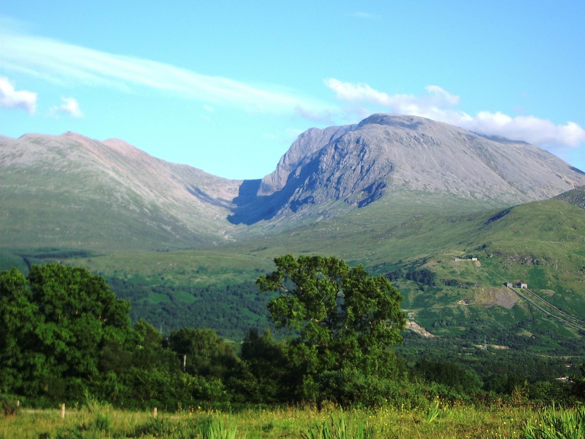 Gunung Ben Nevis