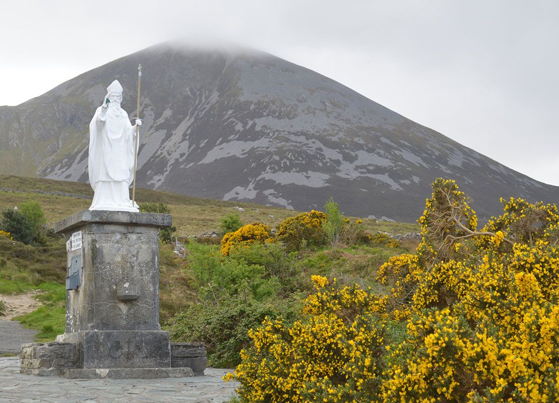 Gunung Croagh Patrick