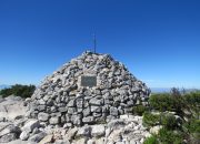 Menjelajahi Keindahan Gunung Maclear’s Beacon: Surga Tersembunyi di Tengah Alam