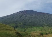 Menjelajahi Keindahan Gunung Rinjani: Petualangan Tak Terlupakan