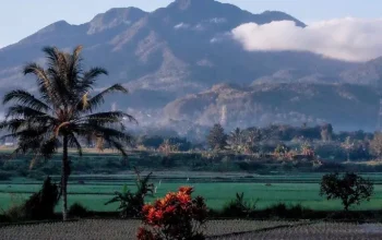 Menjelajahi Keindahan Gunung Sago: Surga Tersembunyi di Sumatera Barat