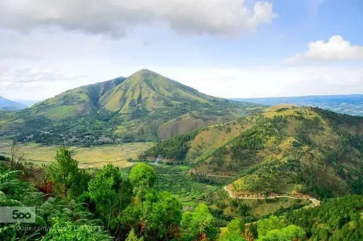 Gunung Sihabuhabu, Sumatera Utara