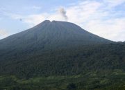 Menaklukkan Gunung Slamet: Petualangan Seru di Puncak Jawa Tengah