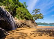 5 Alasan Kenapa Pantai Banyu Anjlok Jadi Destinasi Wajib untuk Remaja