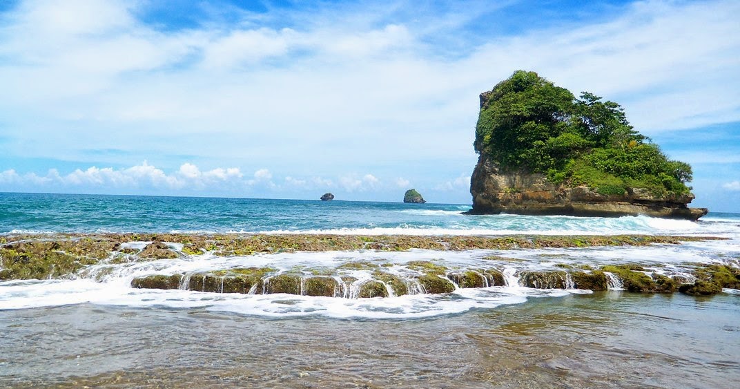 Pantai Jolangkung