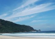 10 Alasan Kenapa Pantai Lenggoksono Harus Masuk Daftar Liburanmu