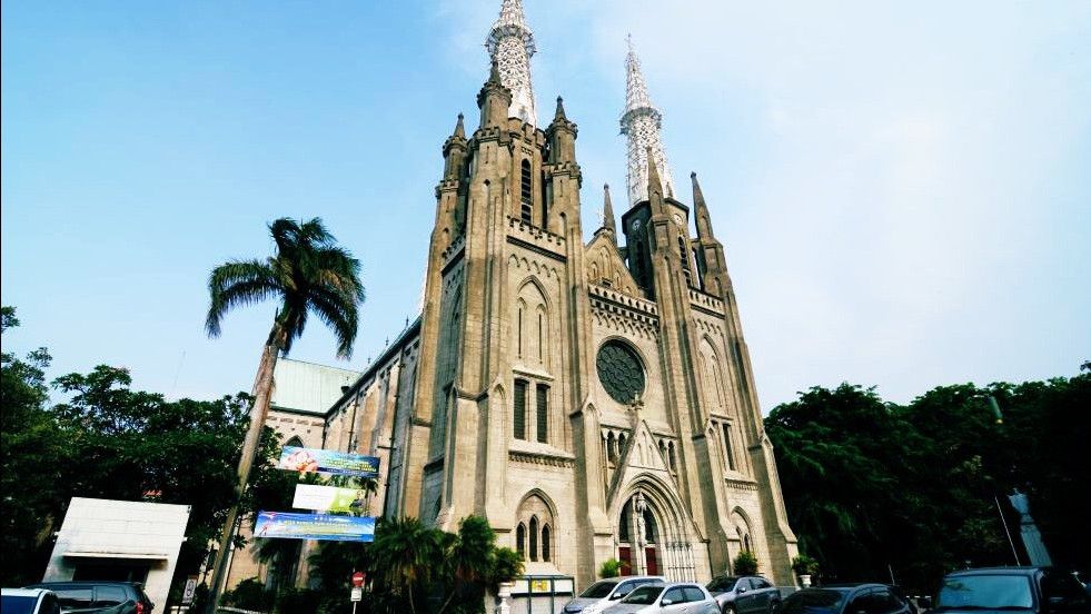 Wisata Gereja Katedral Jakarta